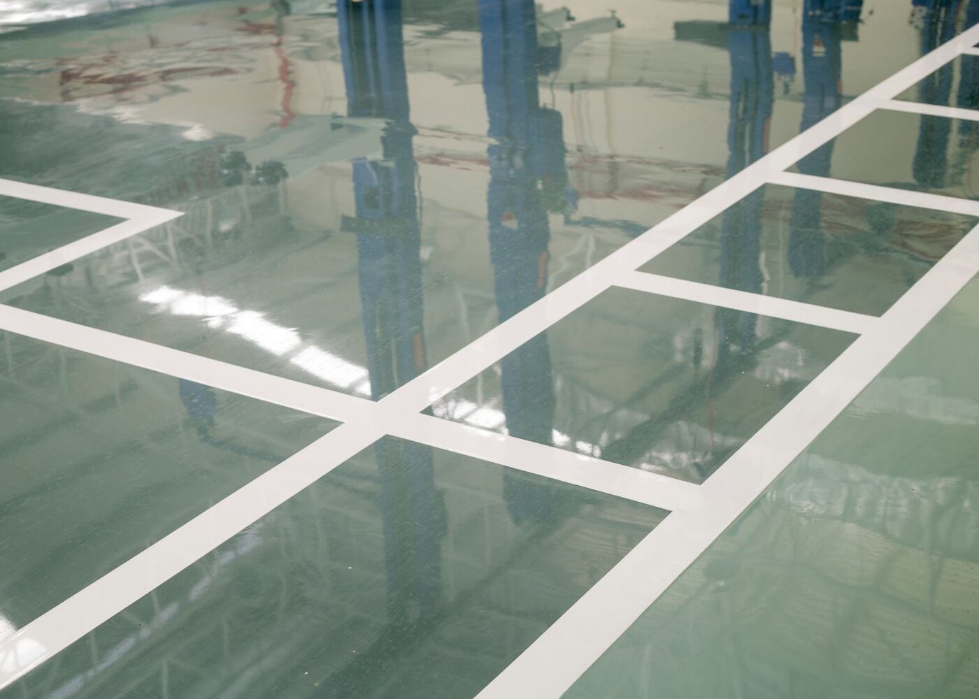 resin flooring with sectioned lines
